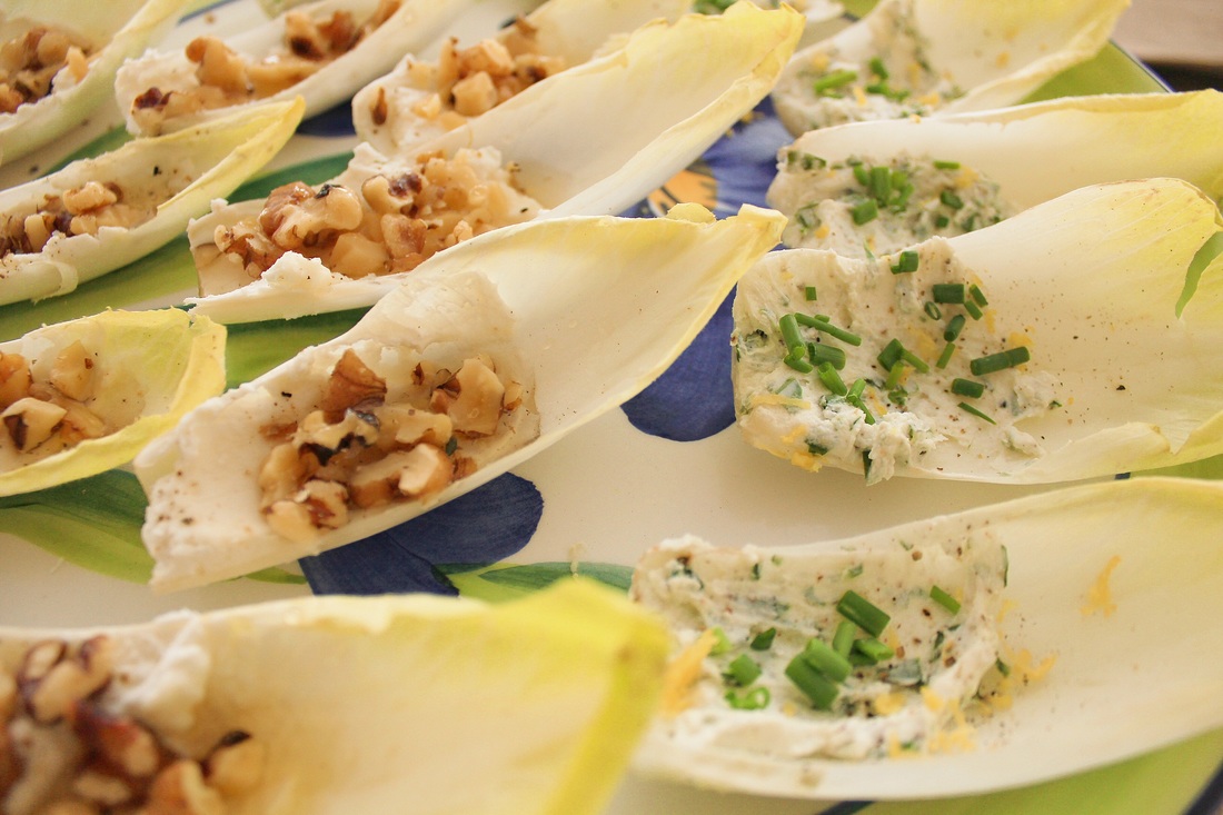 Endive Leaves with Goat Cheese Spread